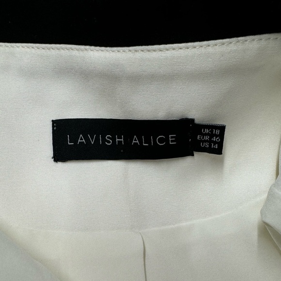 LAVISH ALICE White Cropped Blazer Jumpsuit With Black Lapel 14 - Picture 12 of 14